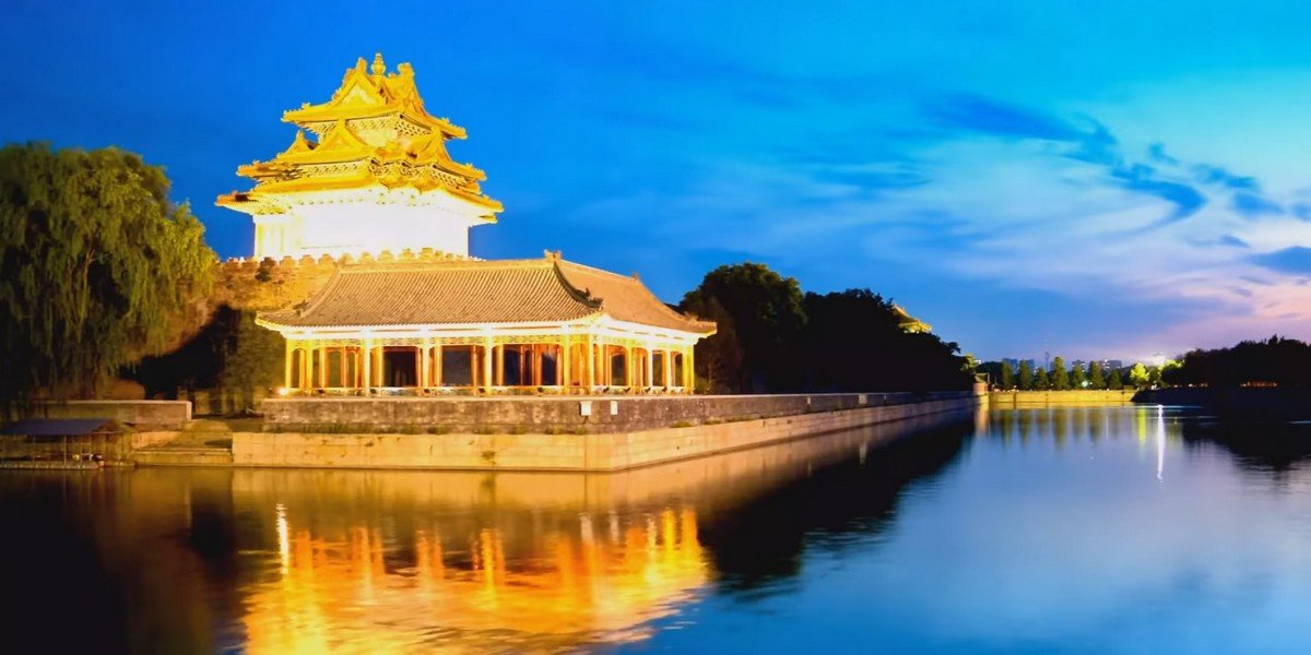 Beijing Night Sightseeing Tour: Qianmen Street, Tianammen Square and Wangfujing Street