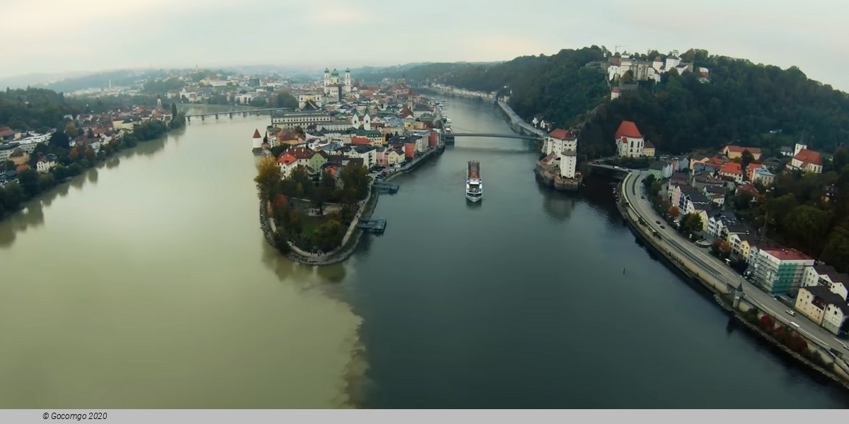 Daytime or Evening Danube Cruise with Welcome Drink