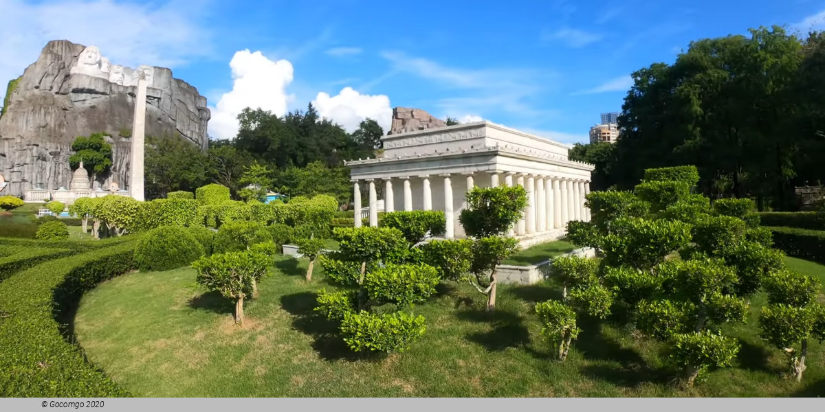 Shenzhen Window of the World Theme Park Private Tour