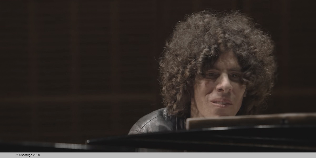 Julian Gargiulo, Piano, photo 1