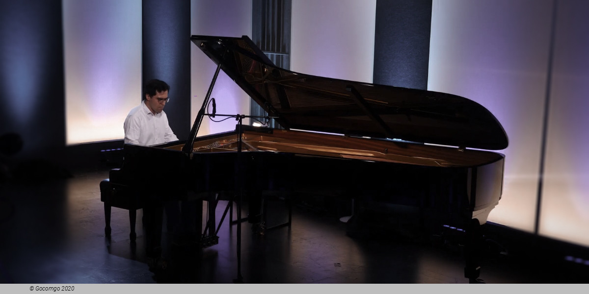 Stepan Simonian, photo 1