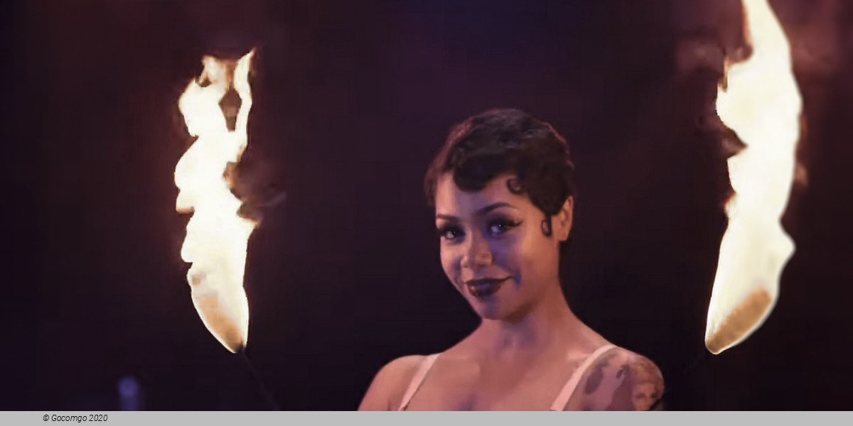 Scene 2 from the show "La Clique", photo 3