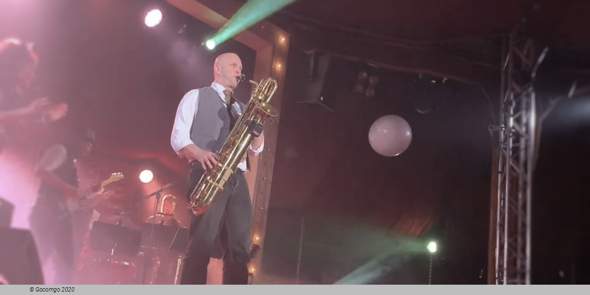 Scene 3 from the show "La Clique", photo 4