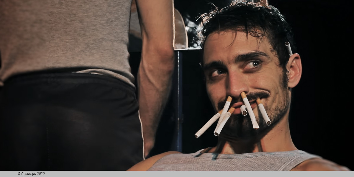 A Red Chicken, photo 1