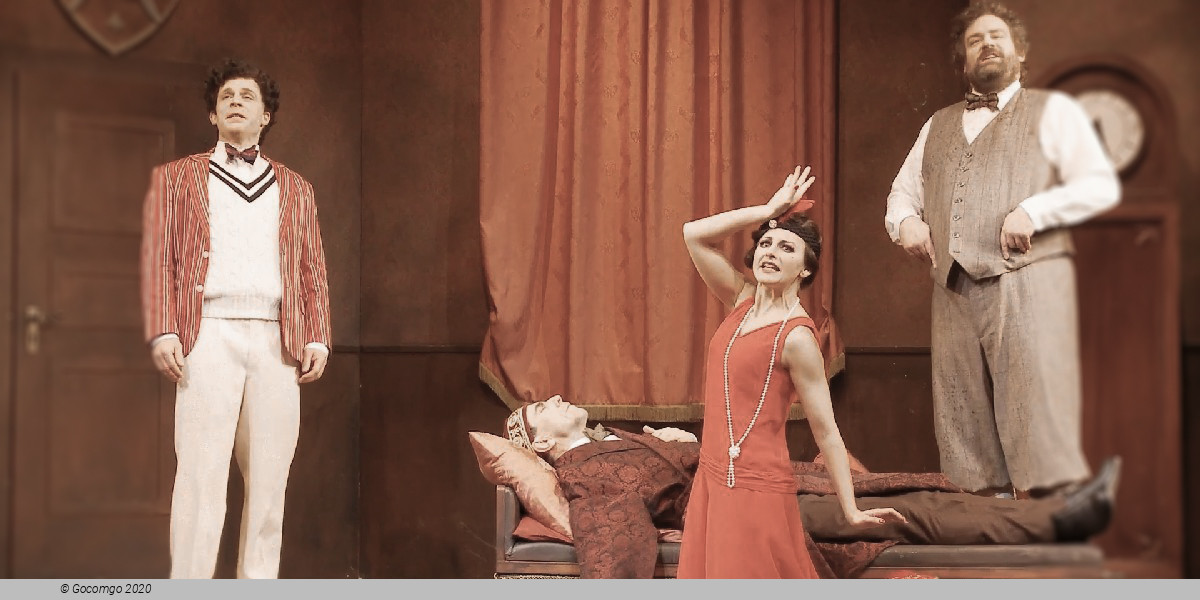 Scene 5 from the play "The Play That Goes Wrong"